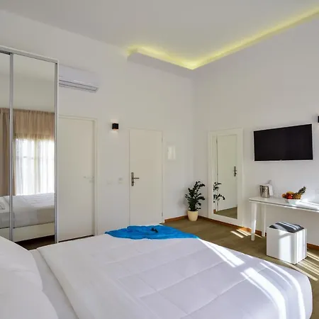 Elia Portou Luxury Апарт-готель
