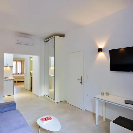 Elia Portou Luxury 4* ハニア
