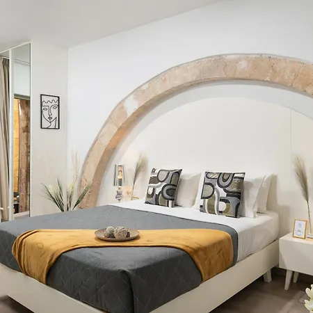 מלון דירות Elia Portou Luxury 4*