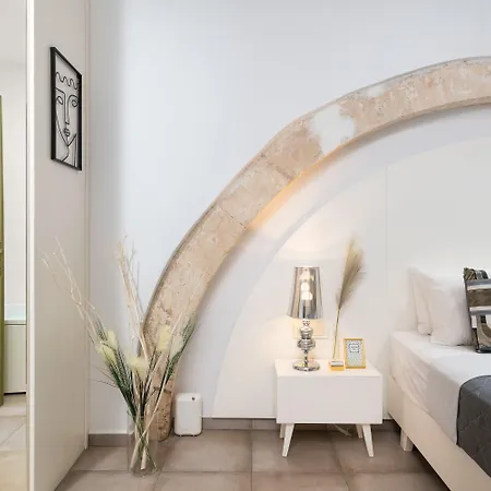 מלון דירות Elia Portou Luxury 4*