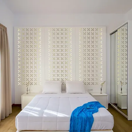 Elia Portou Luxury Aparthotel
