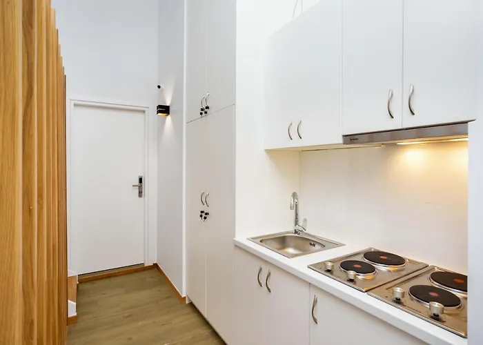 Elia Portou Luxury Apartmanhotel