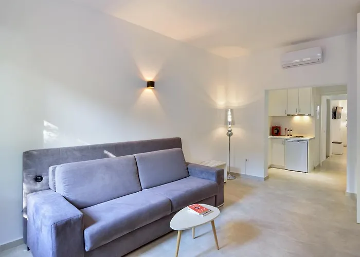 Apartmanhotel Elia Portou Luxury