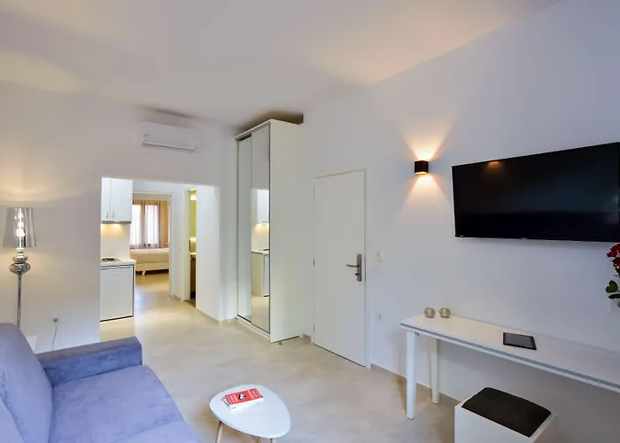 Hotel apartamentowy Elia Portou Luxury