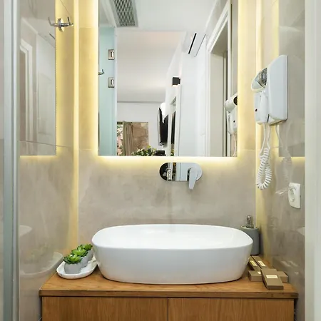 Elia Portou Luxury アパートホテル 4*